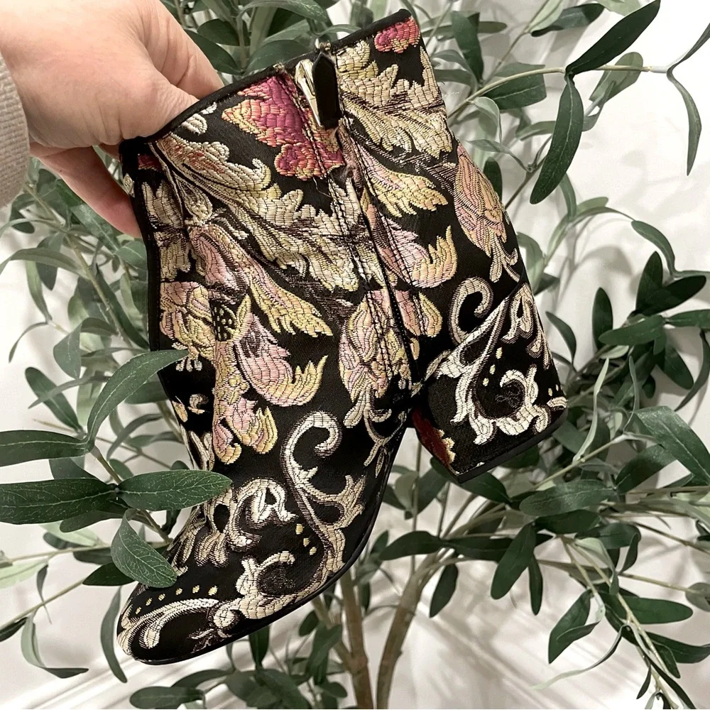 Sam Edelman | Taye Metallic Jacquard Boot 6 1/2
